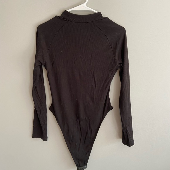 Ribbed Bodysuit - Picture 2 of 2